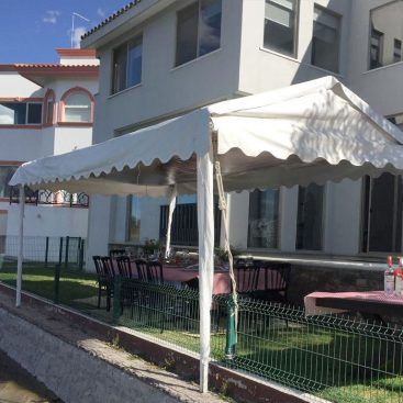 carpa 3x6 lonas en color blanco para fiesta en terraza
