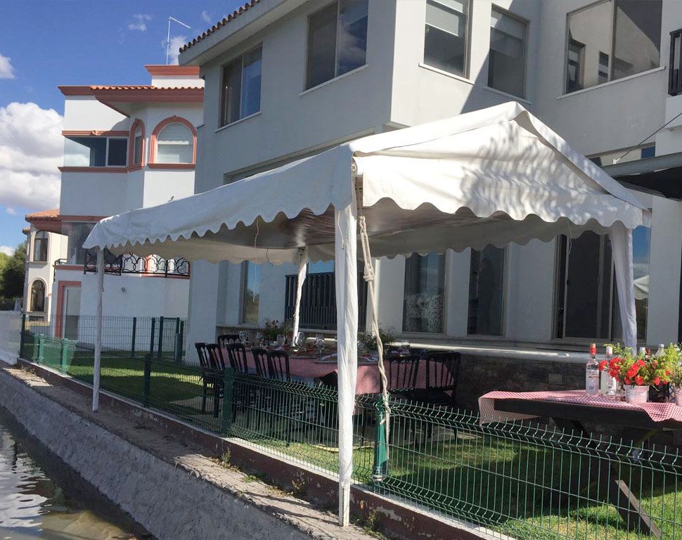 carpa 3x6 lonas en color blanco para fiesta en terraza